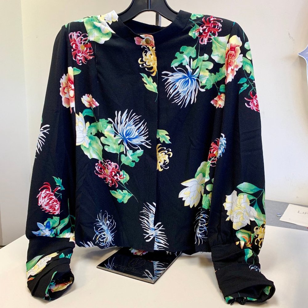 ✨BRAND NEW✨ Max Sport Floral Bomber Blouse